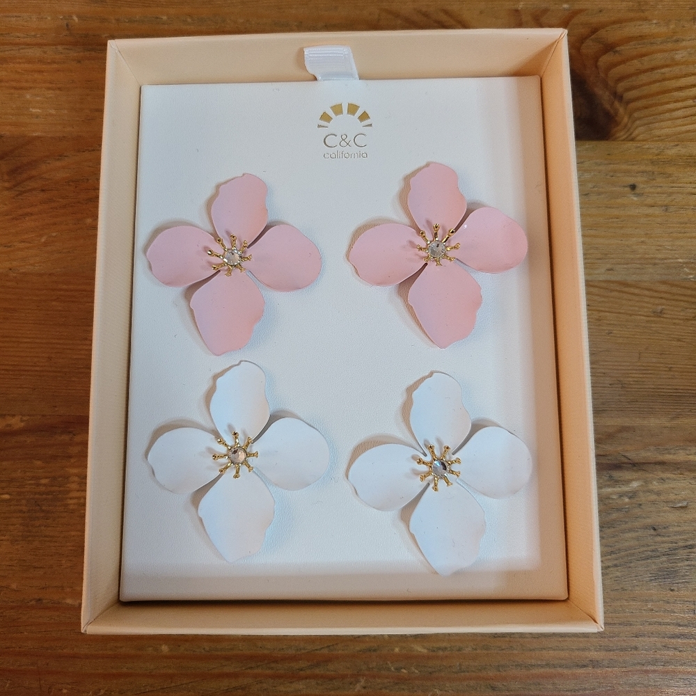 C&C California Flower Earrings 2 pairs